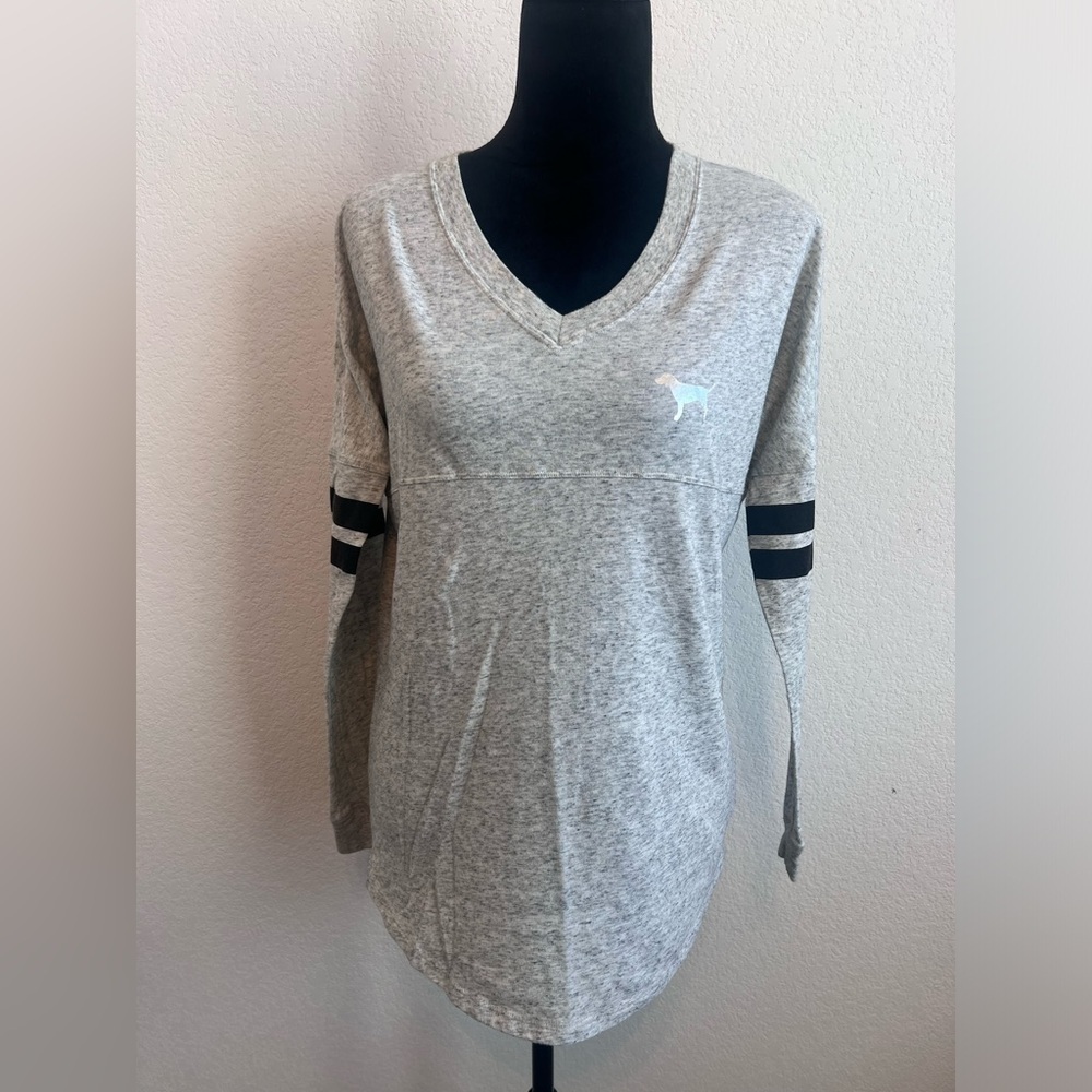 PINK Victoria's Secret Oversize Campus Long Sleeve T-shirt in Gray Size XS